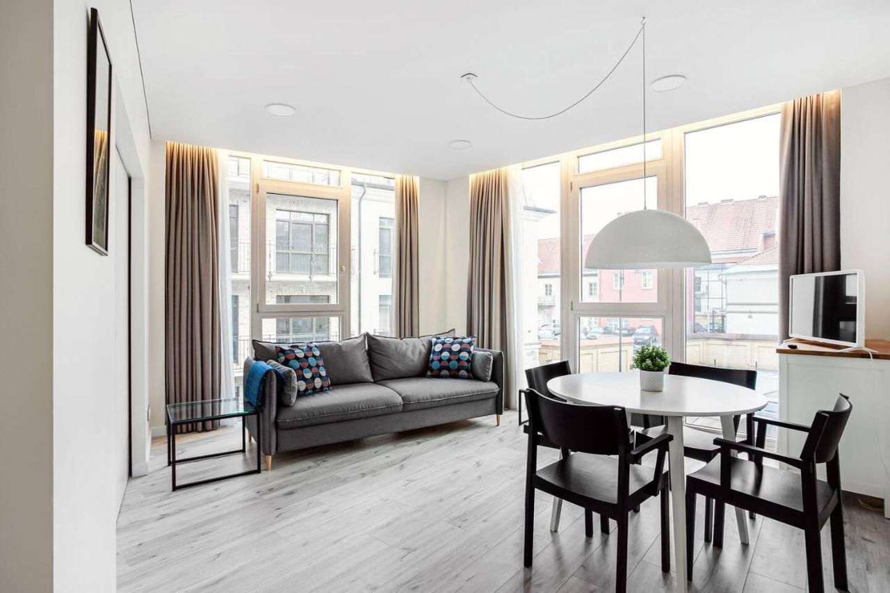 Happy Inn Vip, Self Check-In-24X7, A-C, Parking-In-The-Underground-Garage VNO Eksteriør billede
